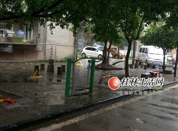 kaiyun开体育官方抢占停车位 桂林清